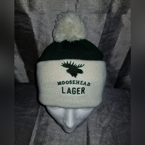 Moosehead Accessories - Moosehead Lager Beer Winter Toque Knit PomPom One Size Adult